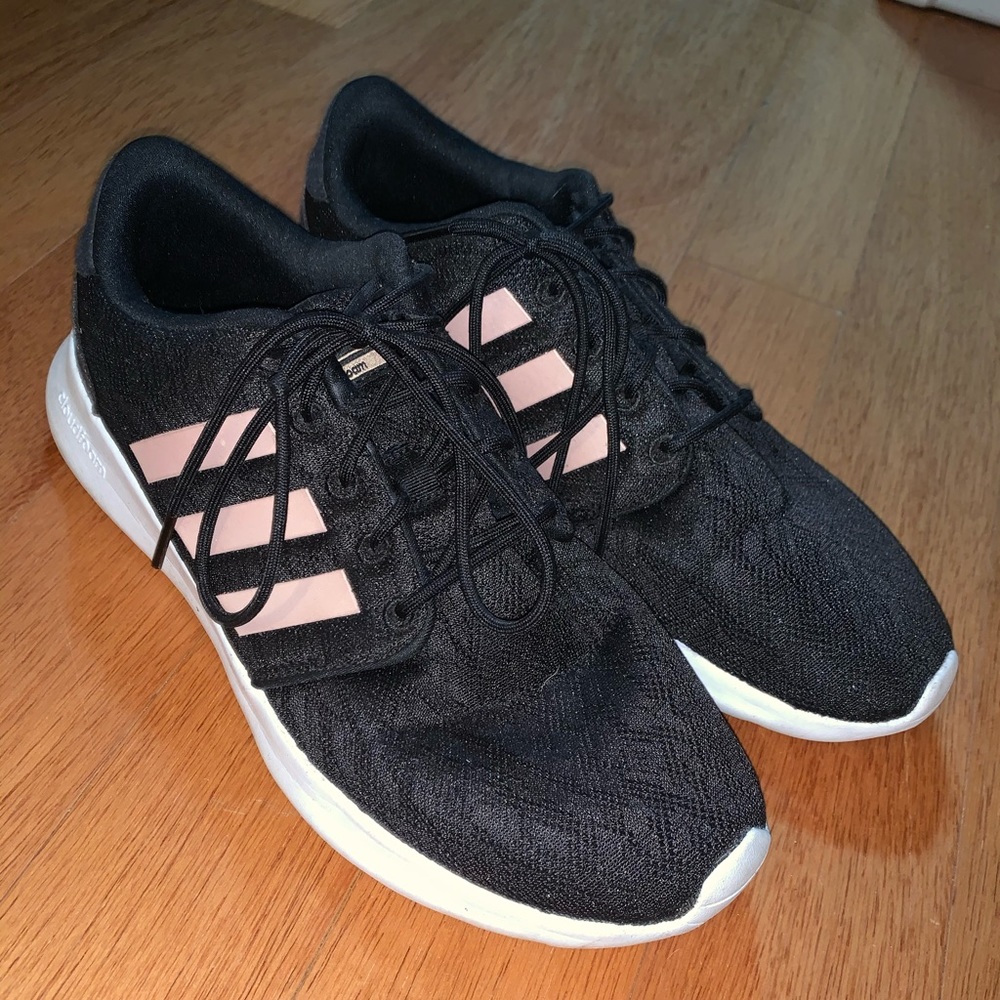 Women’s Adidas Cloudfoam shoes
